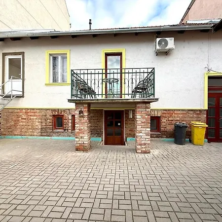 Kuriozum Vendeghaz Guest house *